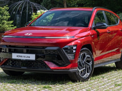 Po rabacie 18 tys. zł Hyundai Kona kosztuje mniej niż Toyota Yaris Cross, a przy tym ma bagażnik 466 l