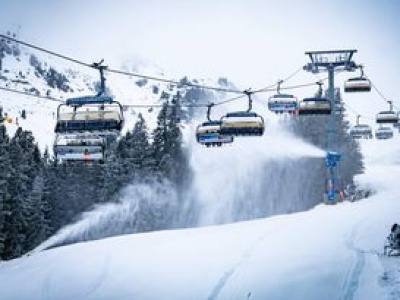 Sześć ofiar w weekend. Narciarze stwarzają ryzyko lawin w Alpach