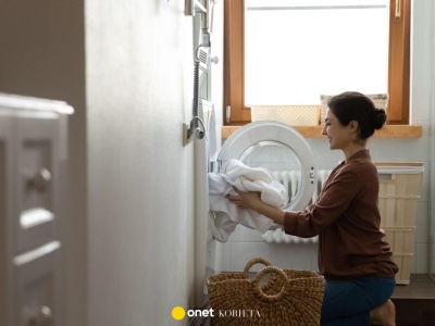 Koniec z suszeniem ubrań na kaloryferze – TOP 5 suszarek do prania do małych łazienek