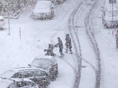 Zima nie odpuszcza. Początek tygodnia z opadami śniegu i ochłodzeniem. Termometry wskażą -20 st. C