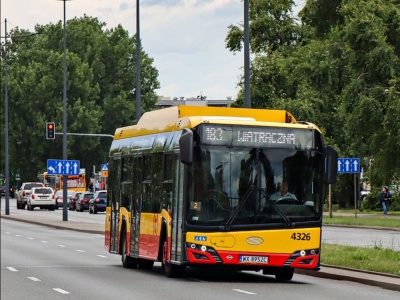 Warszawa: Duży kontrakt ZTM na 12-metrowce – w tle spór o warunki i 2 odwołania