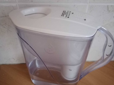 Syf i zielony osad znikają w pół godziny. Na dzbanek filtrujący działa lepiej niż odkamieniacz