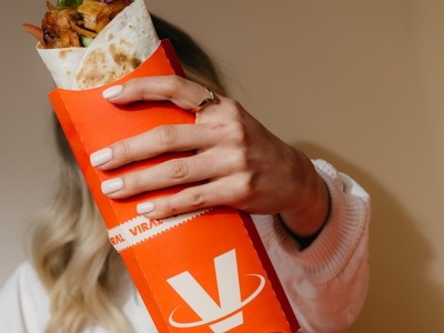 Tłumy kebabożerców na otwarciu nowego lokalu Friza i Przemka Pro