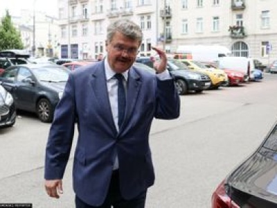 Black Hawk na pikniku. Umorzono wątek Wąsika