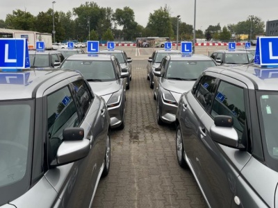 Zdawalność egzaminatorów na prawo jazdy będzie publiczna