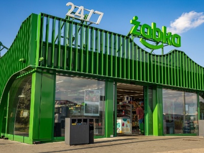 Sprzedaż Grupy Żabka wyniosła wstępnie 7,87 mld zł w IV kw. 2025