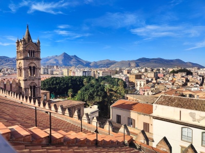 Poczuj klimat Sycylii 💚🤍❤️ Loty z Warszawy i noclegi w centrum Palermo za 534 PLN 🍦