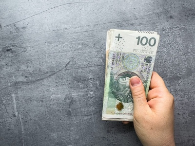 Złoty spada! USDPLN wraca do 3,62 zł – co się dzieje z polską walutą?