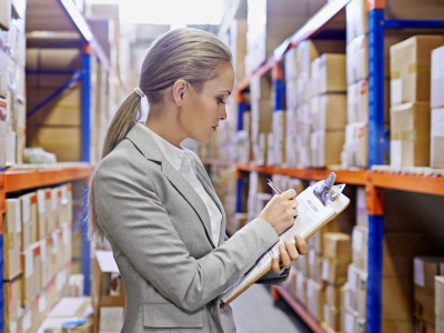 Koniec inwentaryzacji: Co zrobić z nadwyżkami magazynowymi? Ostatni dzwonek na odzyskanie kapitału