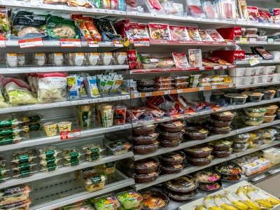 Wielu ludzi straci pracę! Znana sieć sklepów szykuje zwolnienia grupowe