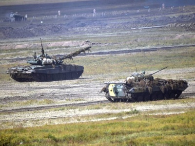 Cztery razy więcej niż wydają na obronę. Tyle Rosjanie tracą na sankcjach