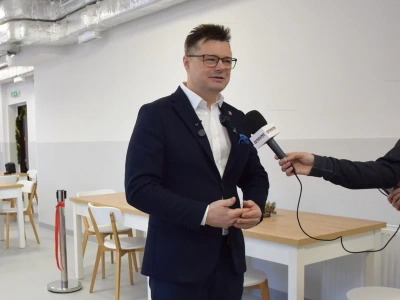 Starosta nie skończył szkoły średniej i nie ma matury. Polityk o „absurdalnej sytuacji”