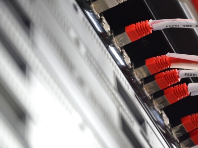 Polskie firmy zwiększają inwestycje w AI. Dane mówią wszystko