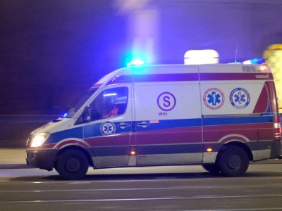 Dramat w Myślenicach. 7-letnie dziecko wpadło do studni przy stoku narciarskim