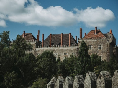 Z dala od tłumów i wysokich cen. To miasto zaskakuje spokojem. Pozwiedzasz i wypoczniesz jak nigdy