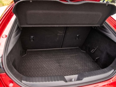 Zimny kubeł wody w 2025 roku podziałał. Realne 112 tys. zł za 2.0 186 KM to dziś oferta do przemyślenia