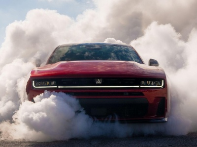 Dodge Charger Samochodem Roku 2026 w Ameryce Północnej. Muskularna ikona w nowej odsłonie