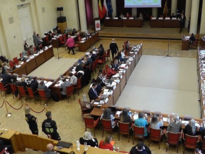 XXXI sesja Rady Warszawy. Zaprotestują wychowawcy, rodzice i politycy