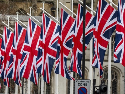 Wzrost PKB Wielkiej Brytanii w listopadzie pozytywnie zaskoczył rynek. Przemysł i usługi odbiły po problemach