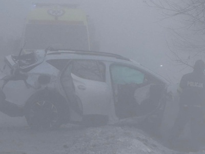 Potężna kraksa na drodze. Tłuczań