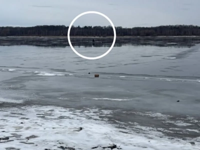 Wędkarze łowili na słabo zamarzniętej tafli zbiornika Słup. Interweniowały służby