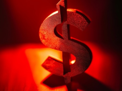 Dolar traci pozycję po 30 latach? Banki centralne masowo kupują złoto zamiast USD