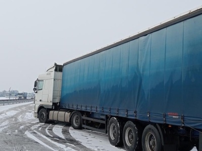 Zły stan techniczny ciągnika siodłowego