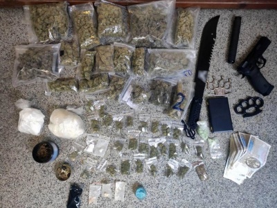 Narkotykowy magazyn w Białych Błotach. Za takie „zasoby