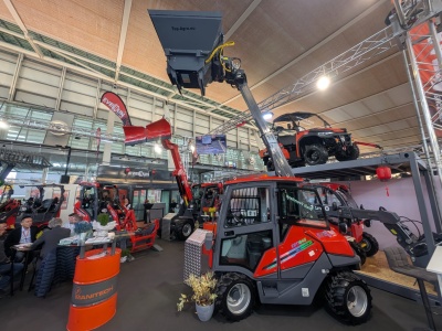 Zachodnie podzespoły, chińska cena. Nowa ładowarka Everun ERT1845