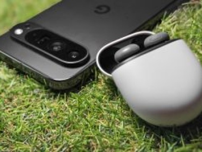 Zaaktualizuj słuchawki. Mogą posłużyć do śledzenia