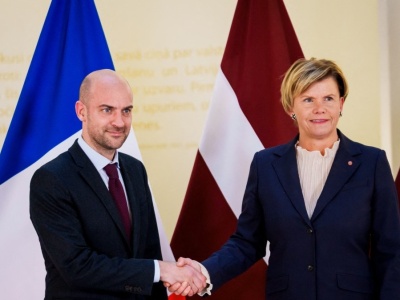 Łotwa i Francja nie zgadzają się z Trumpem. 