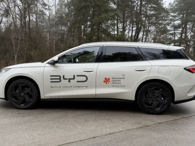 Jeździłem biznesowym kombi z przeceny. BYD Seal 6 DM-i Touring przyprawi Passata o ból zębów