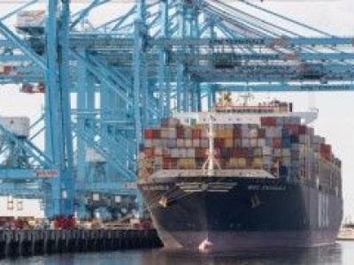 Francja ostrzegła USA, że zajęcie Grenlandii zagroziłoby handlowi USA-Europa