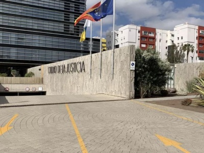 Mężczyzna w areszcie za gwałt na nieprzytomnej kobiecie. Jego partnerka nagrywała