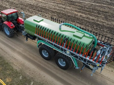 Dlaczego rolnicy wybierają wozy asenizacyjne z tworzywa? Przegląd modeli z rynku