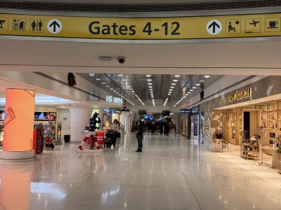 LOT użytkownikiem starego terminala 1 na JFK