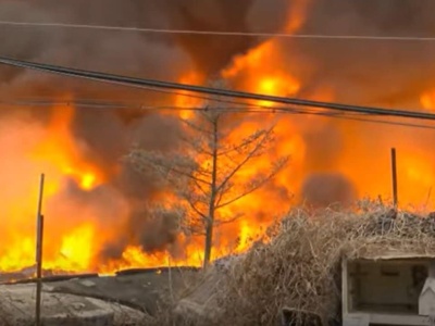 Ogromny pożar w stolicy kraju. Luksusowa dzielnica w płomieniach