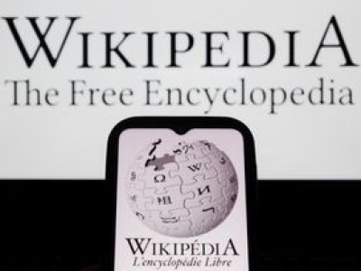 25 lat Wikipedii. Z okazji urodzin dogadała się z gigantami AI