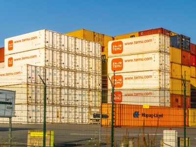 Chiny zalewają nas śmieciami. Liczby porażają