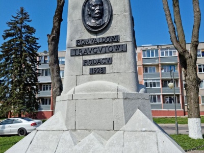 Pomnik Traugutta – świadek historii i pamięci w Świsłoczy