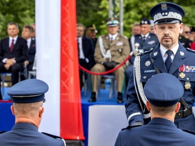 Policja w nowej epoce zagrożeń. Od pospolitych przestępstw do wojny hybrydowej