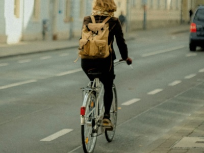 Jak stworzyć miasto przyjazne rowerom? Paryż mówi to jasno