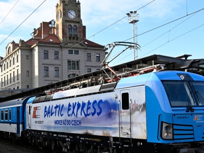 Takiej podróży PKP Intercity nie przeżył. Bez prądu, z 318-minutowym opóźnieniem