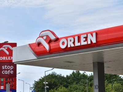 Odpady oddasz nawet na stacji benzynowej. Orlen przystępuje do systemu kaucyjnego