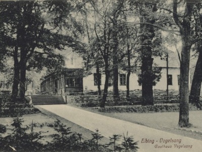 Dawno temu w Elblągu... robotnik wpadł w szał, a szklarz wybił okno