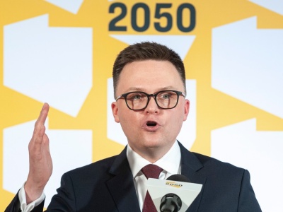 Chaos i farsa w Polsce 2050. Hołownia miał się nagle wylogować
