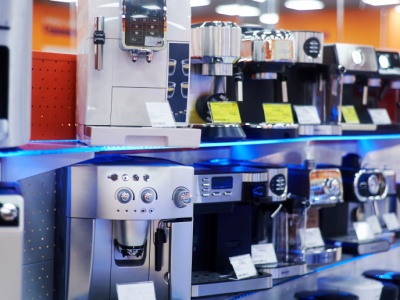 Zamknęli sklep z elektroniką. Klienci ruszyli na wyprzedaż likwidacyjną