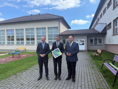 Lanckorona: Smród w szkole! Sprawa dla Rzecznika Praw Dziecka