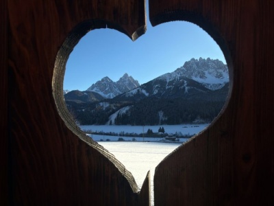 W Południowym Tyrolu szukaj czerwonego koguta. O co chodzi z tym całym Roter Hahn?