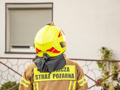 Pożar mieszkania w Śląskiem. Mężczyzna uciekał przez balkon